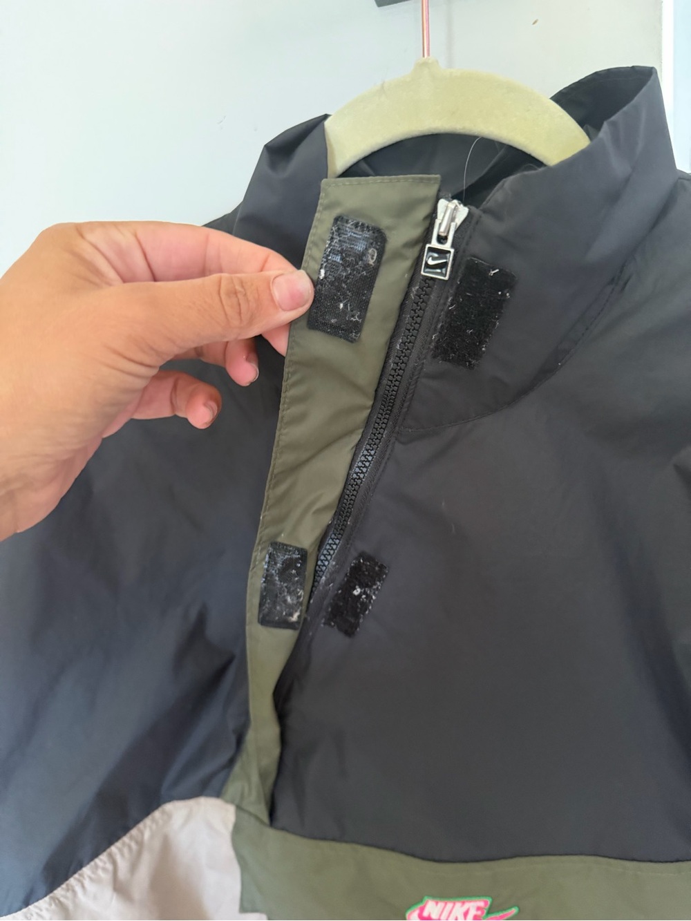 Nike ladies windbreaker M - Picture 3 of 7